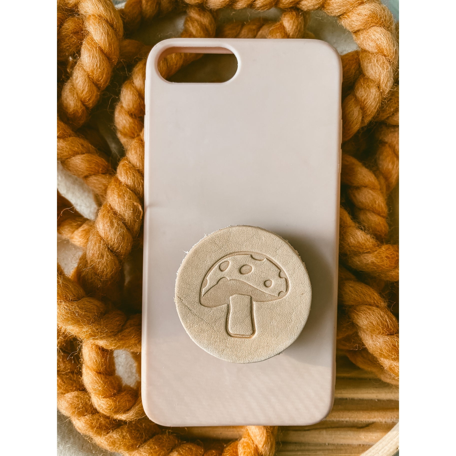 The Mushroom Oil Diffuser Phone Grib