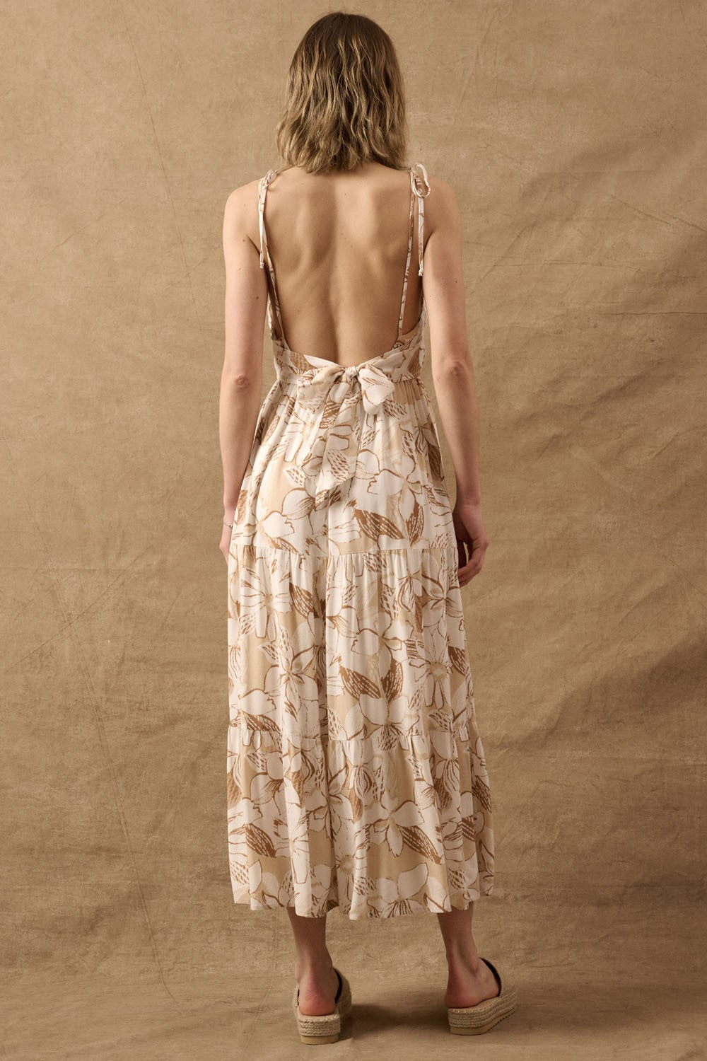 The Izzy Floral Maxi Dress | Sand |