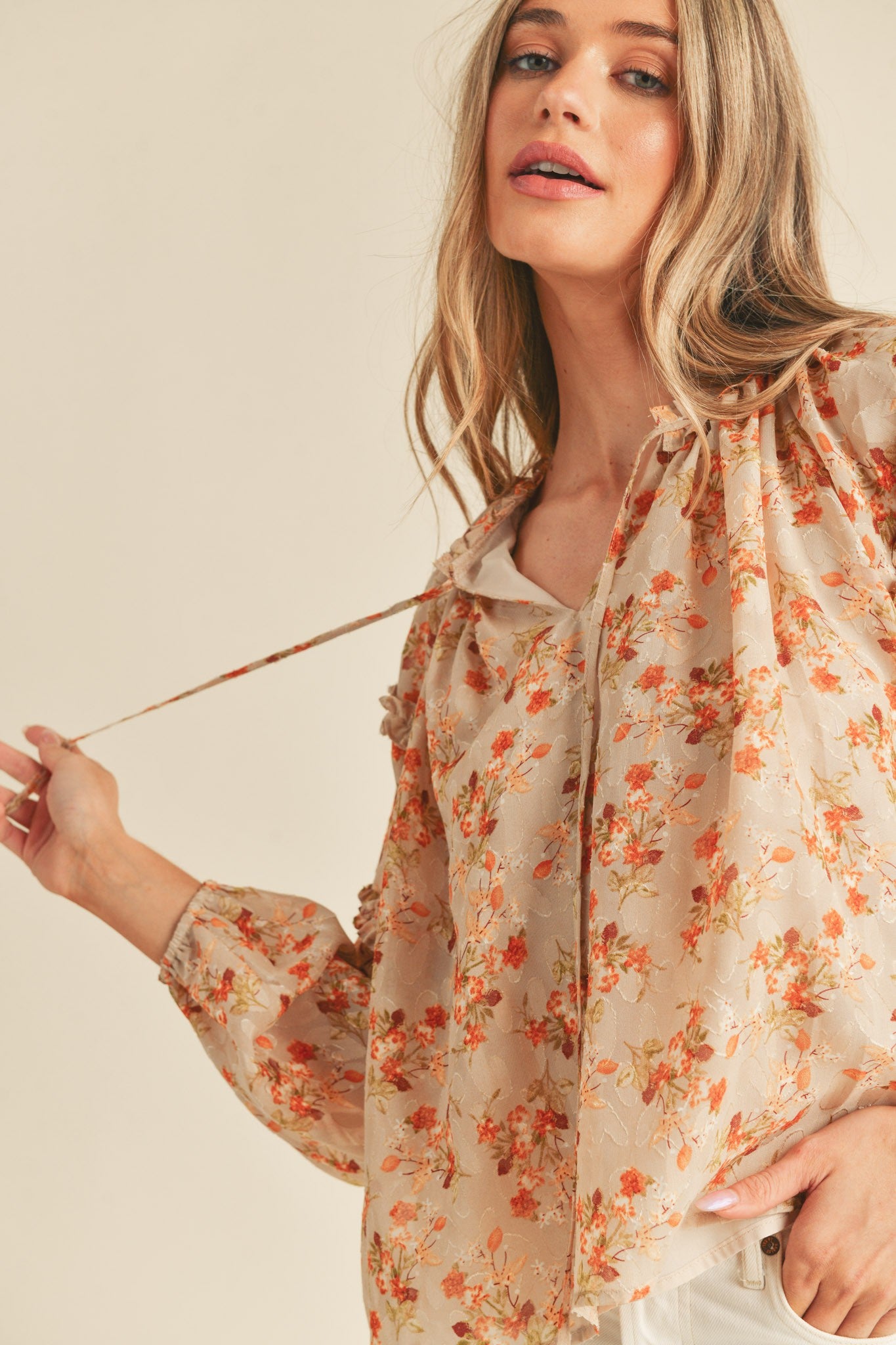 The Olivia Floral Ruffle Long Sleeve Top | Taupe |