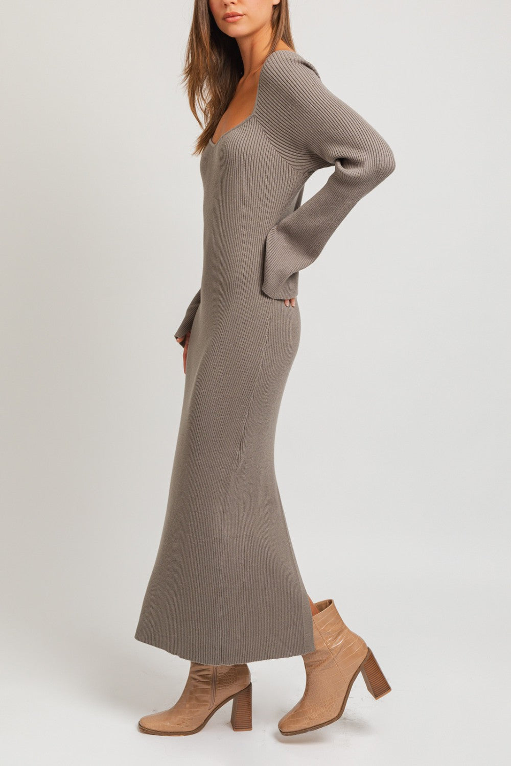 The Lana Ribbed Maxi Sweater Dress | Olive |