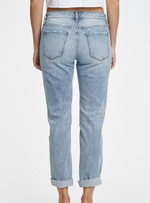 The Frankie Mid Rise Girlfriend Jeans | Medium Wash |