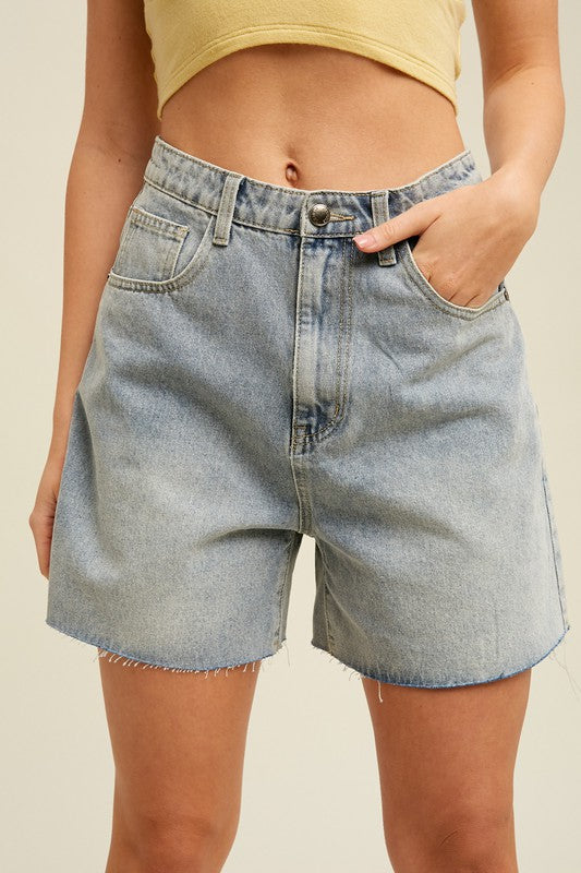 The Nikki Boyfriend Vintage Denim Shorts | Light Wash |