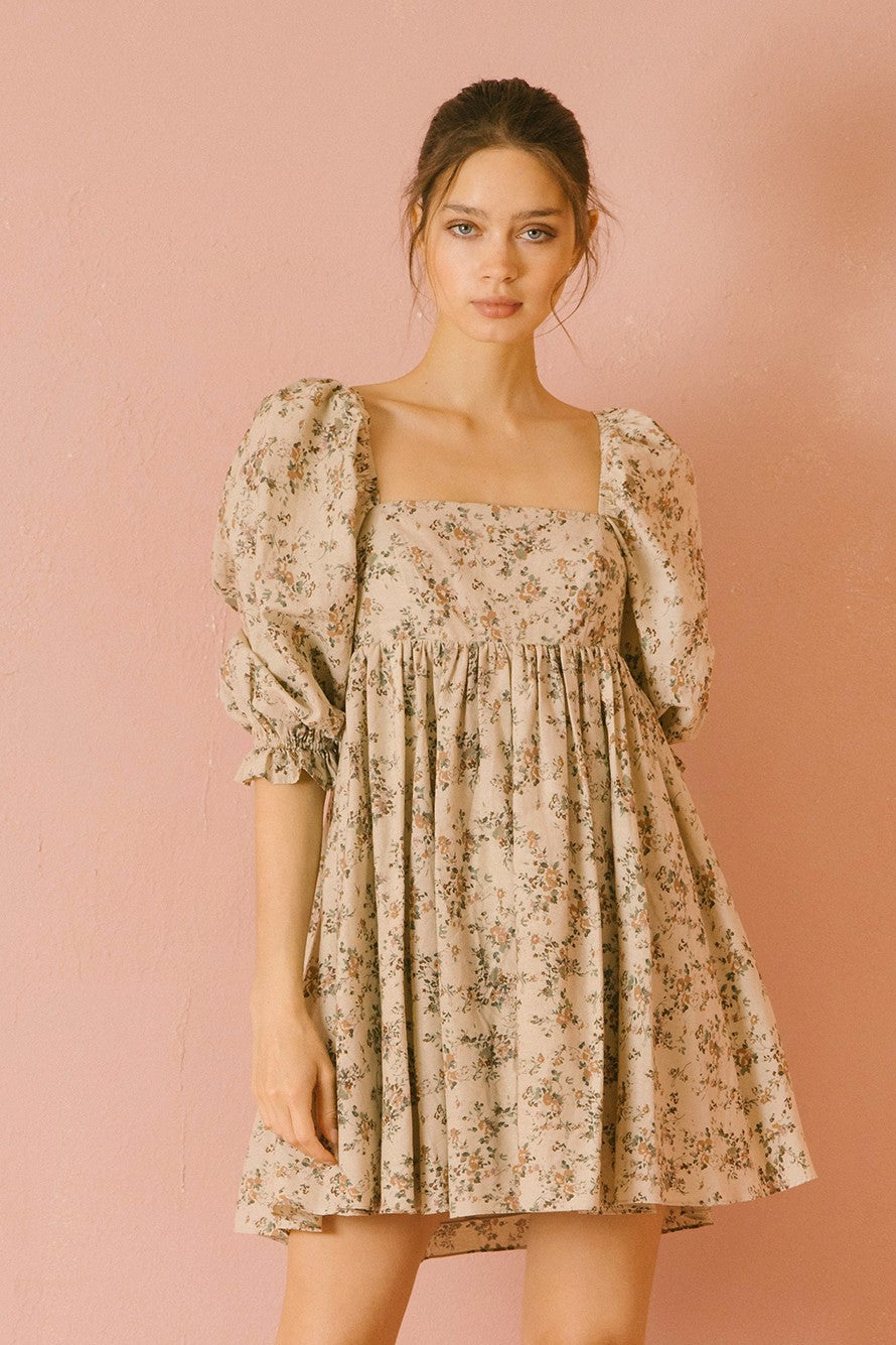 The Kailyn Floral Baby Doll Dress | Taupe |