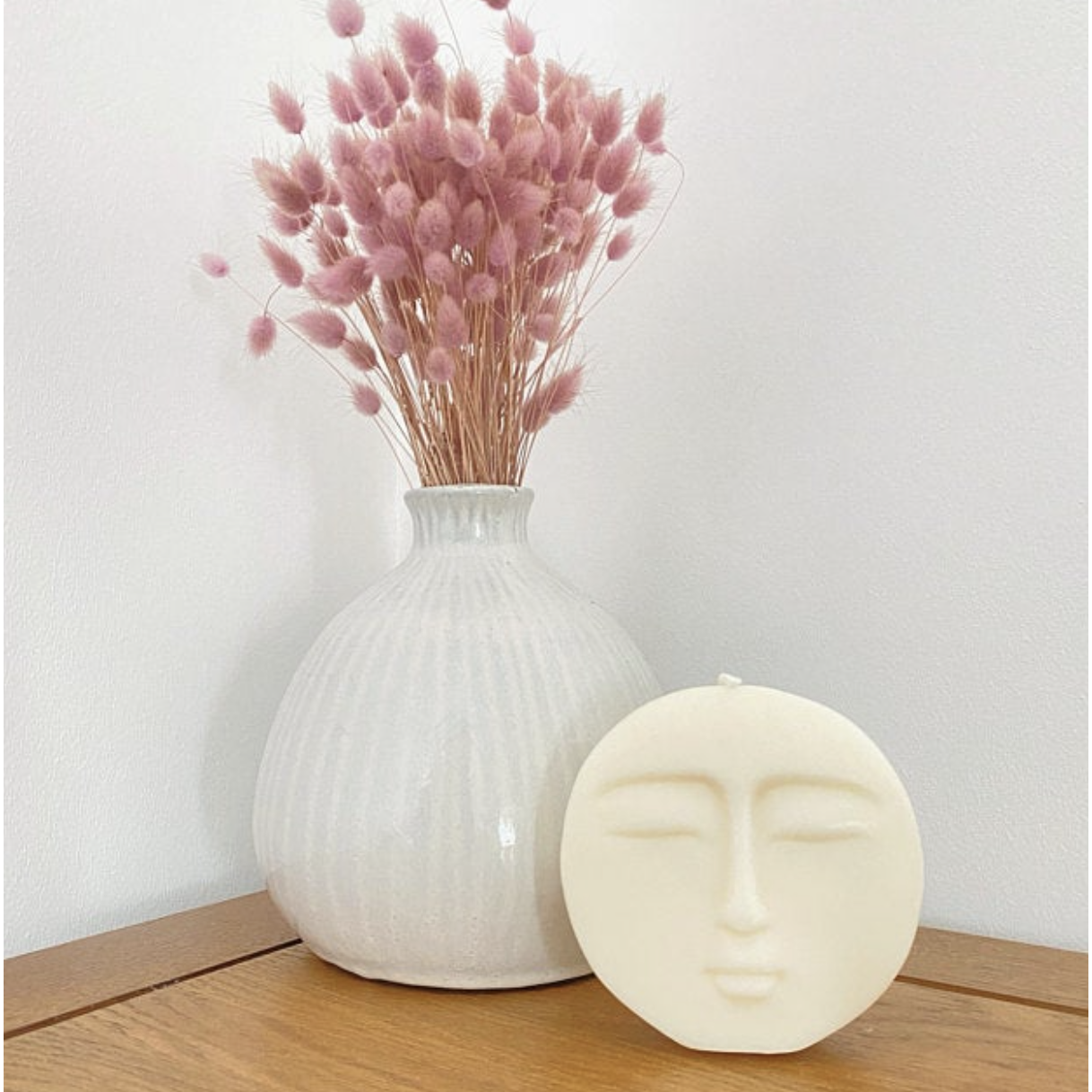 The Moon Face Candle | Cream |